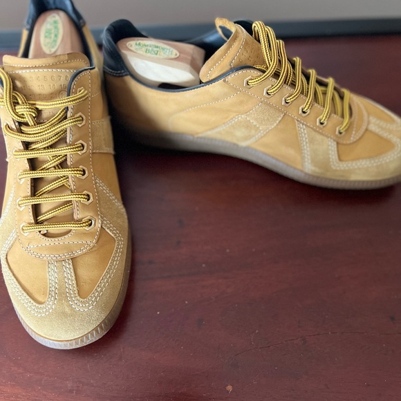 Maison Margiella France -- SNEAKERS size US9.0 - Picture 2 of 10